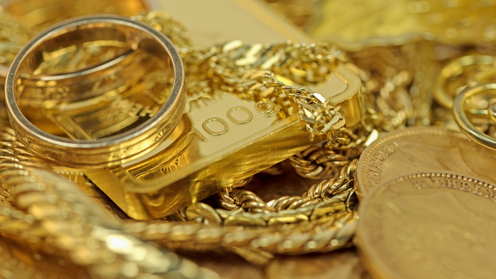 Gold in Barren,Münzen und Schmuck